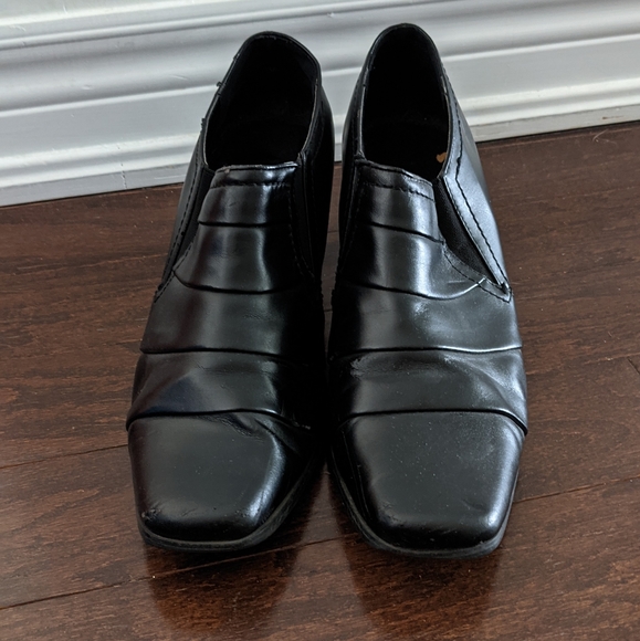 Heeled Booties - Picture 2 of 3